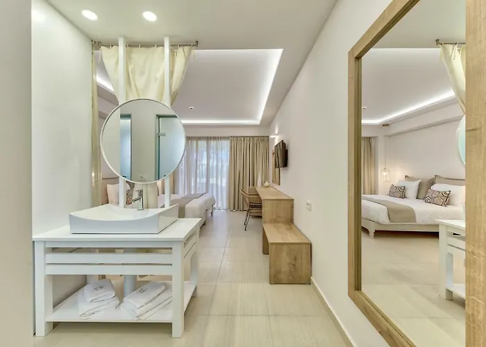 Otel Hotel Vasilikos Beach 2*