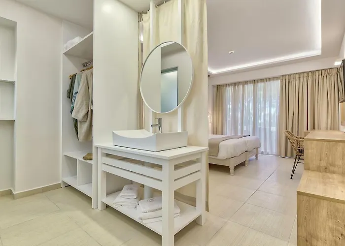 Hotel Vasilikos Beach Otel 2*
