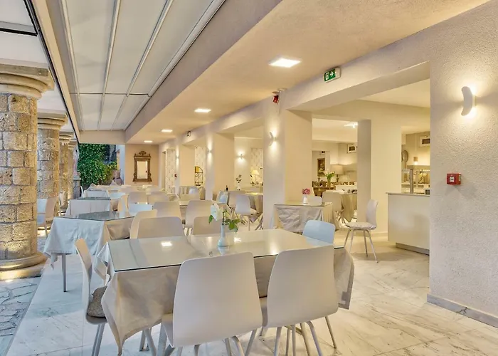 Hotel Vasilikos Beach