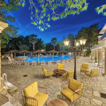 Отель Hotel Vasilikos Beach