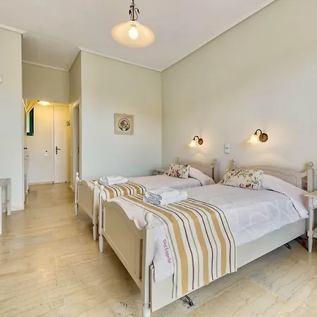 Hotel Vasilikos Beach מלון