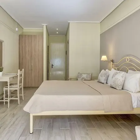 Hotel Vasilikos Beach מלון 2*