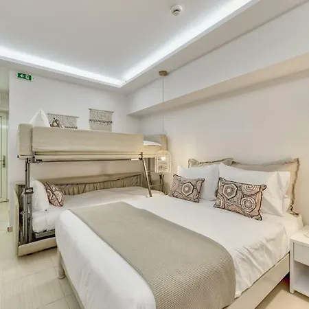 Hotel Vasilikos Beach מלון