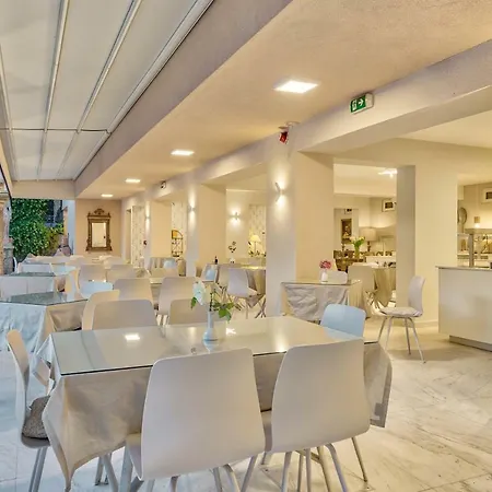 Hotel Vasilikos Beach